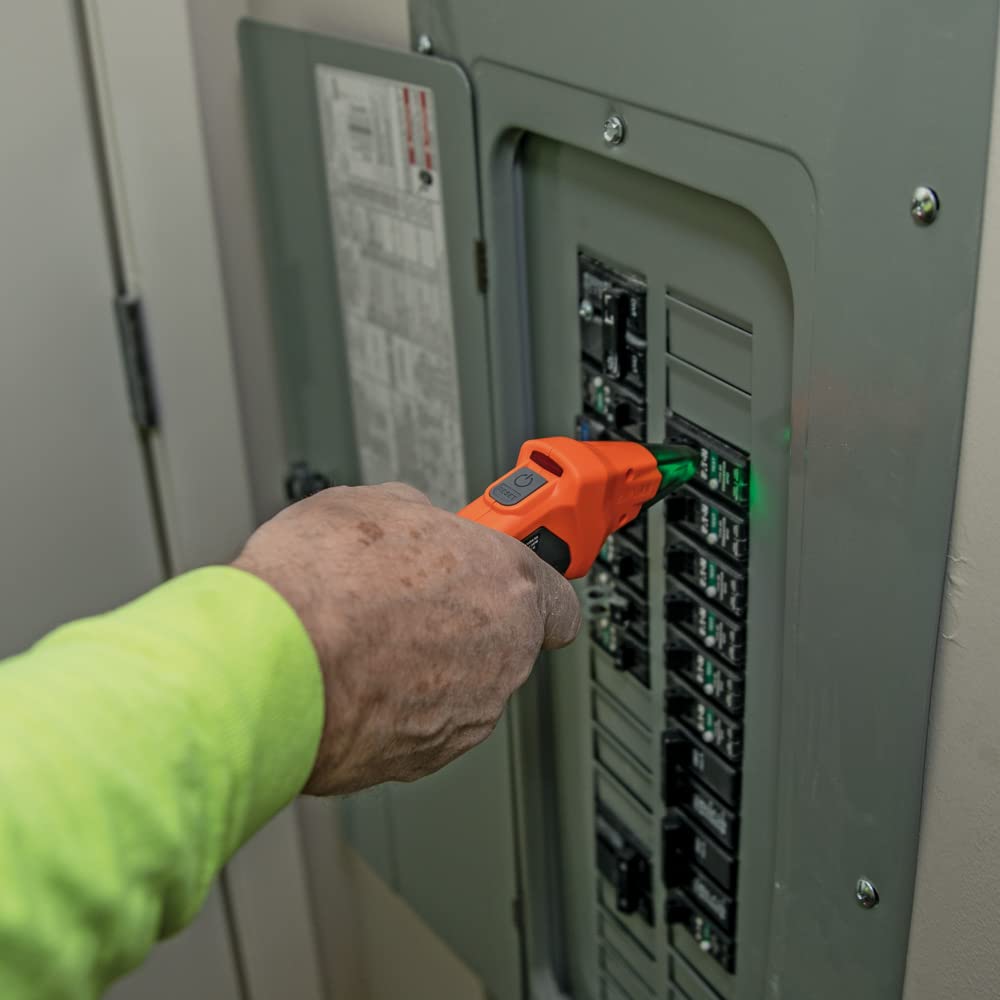طقم العثور على قواطع الدائرة الكهربائية AC ET310KIT من Klein Tools، جهاز اختبار كهربائي، جهاز اختبار GFCI، أسلاك توصيل، محولات وحافظة