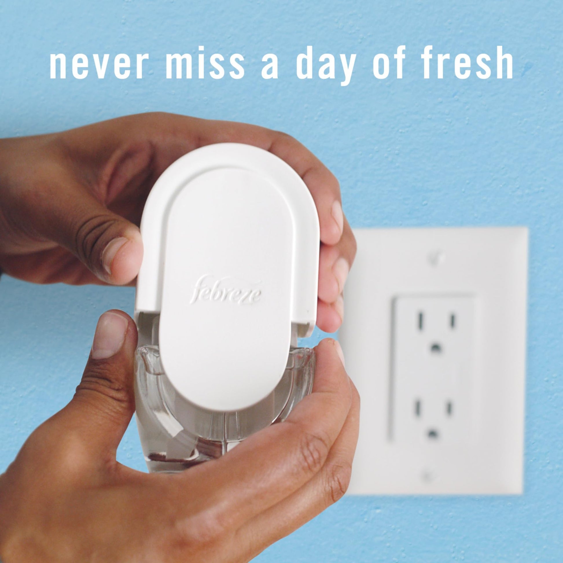 Febreze Plug In Air Freshener, Odor-Fighting Scented Oil Refill, Air Fresheners for Home and Bathroom and Kitchen, Long Lasting for Strong Odors, Crisp Fall Breeze Scent, 0.87oz Refills, 2 Count