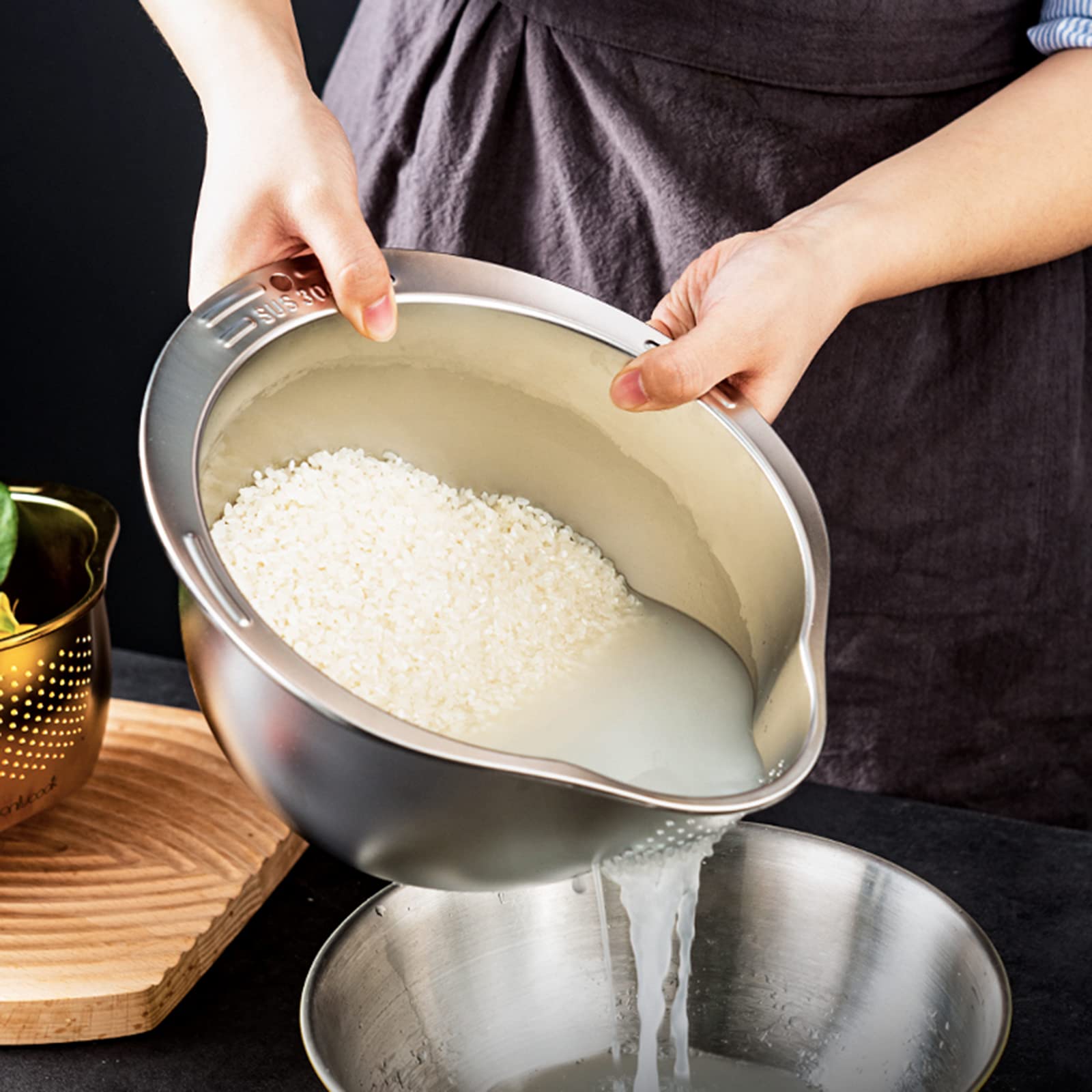 Rice Washer Strainer Bowl - 4-in-1 Washing Bowl for Quinoa, Stainless Steel Rinser With Side Drainers Small Colander for Cleaning Fruits, Vegetables, and Beans - Versatile Kitchen Tool