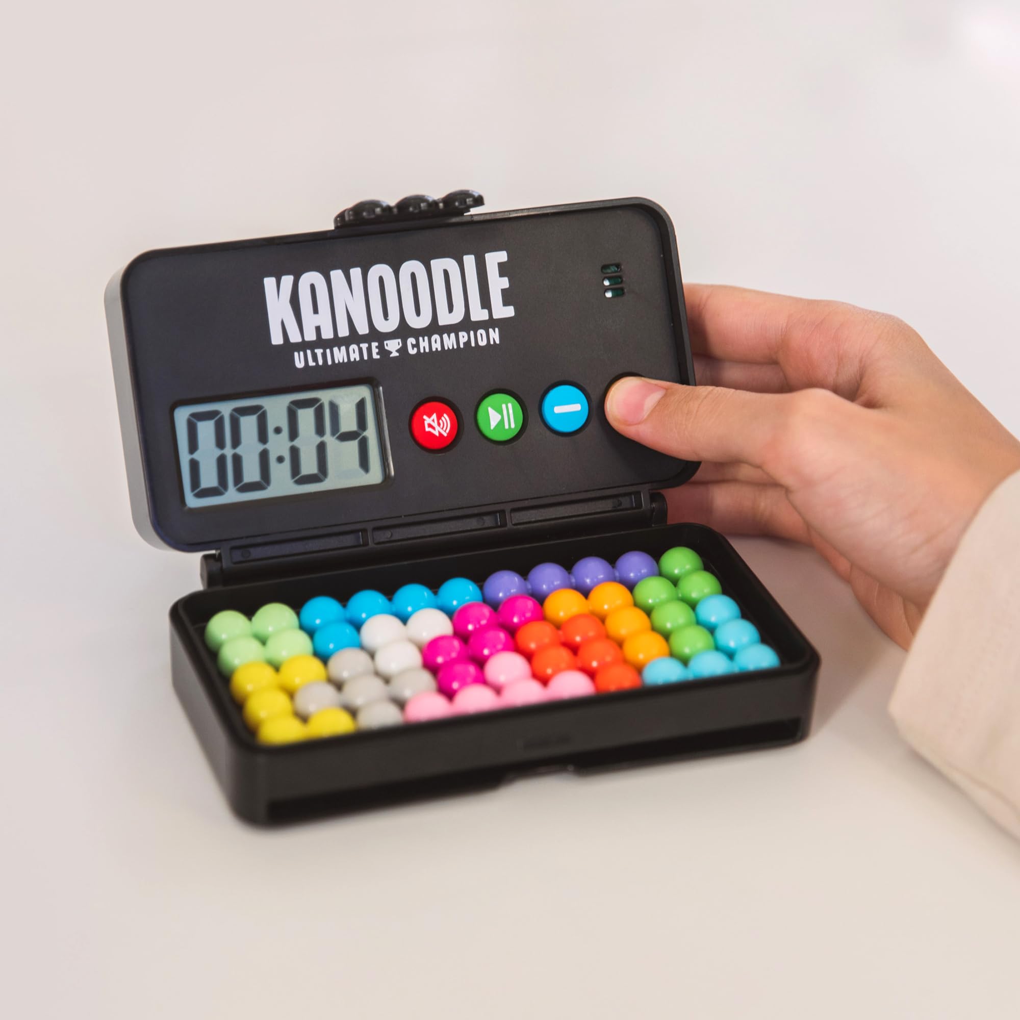 Educational Insights Kanoodle Ultimate Champion - 3D Brain Teaser Puzzle with Timer, Handheld Travel Games & Toys for Single Player, Challenging Logic Puzzles & Gifts for Kids, Teens & Adults Ages 7+