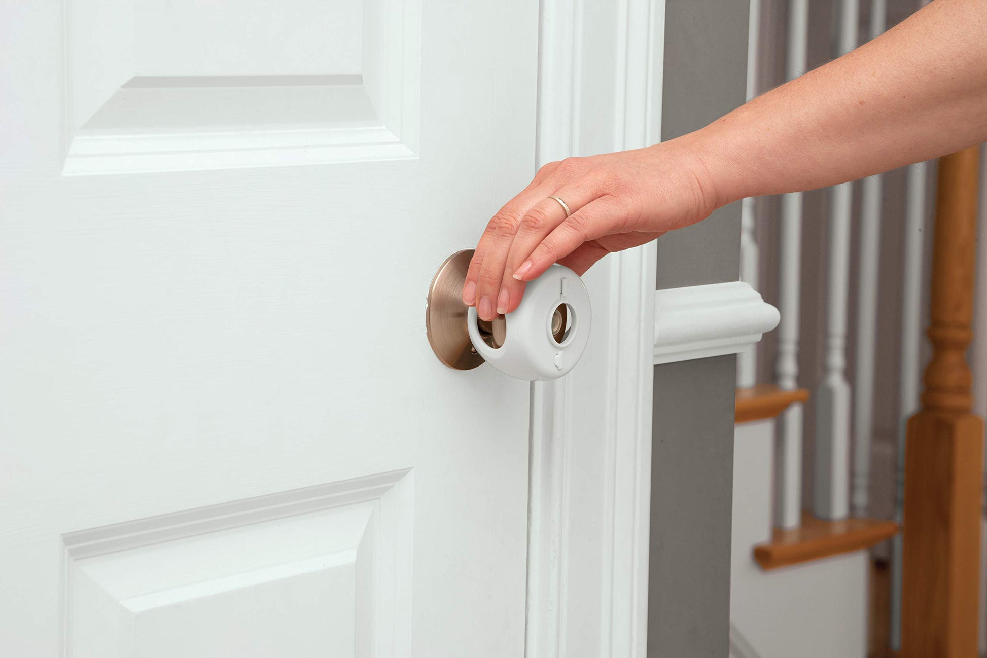 Safety 1st Parent Grip Door Knob Covers, White, One Size,4 Count (Pack of 1) (HS3260600), Packaging may vary