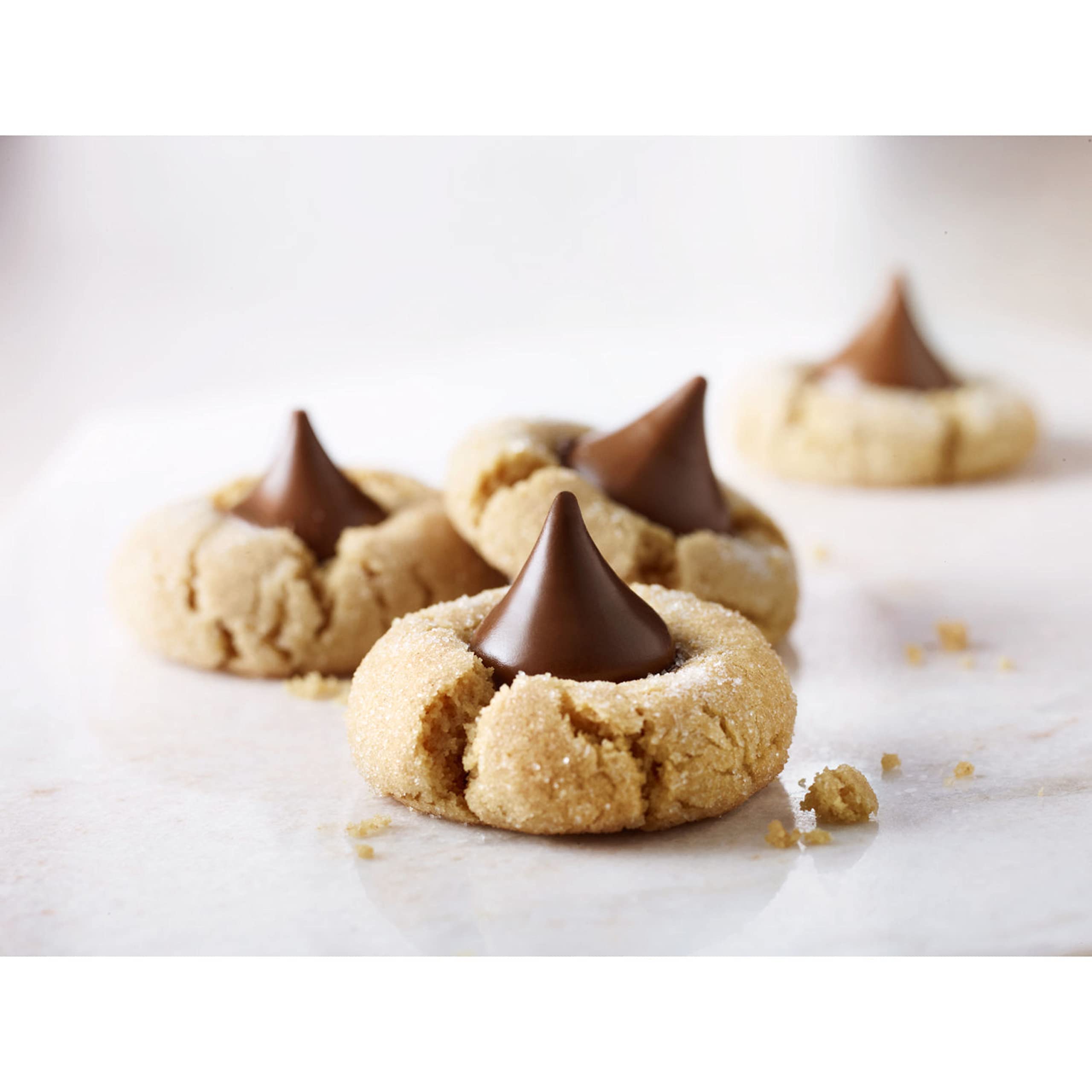 HERSHEY'S KISSES Milk Chocolate Candy Party Pack, Halloween Candy, 35.8 oz