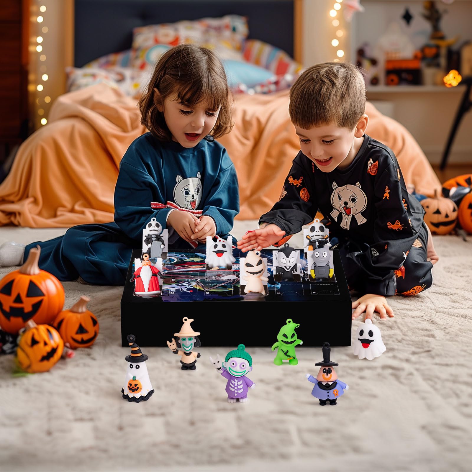 Halloween Advent Calendar 2025,Advent Calendar,with 24 Collectible for Kids Adult Teens,Halloween Countdown Calendar,Ornaments Decorations Gifts