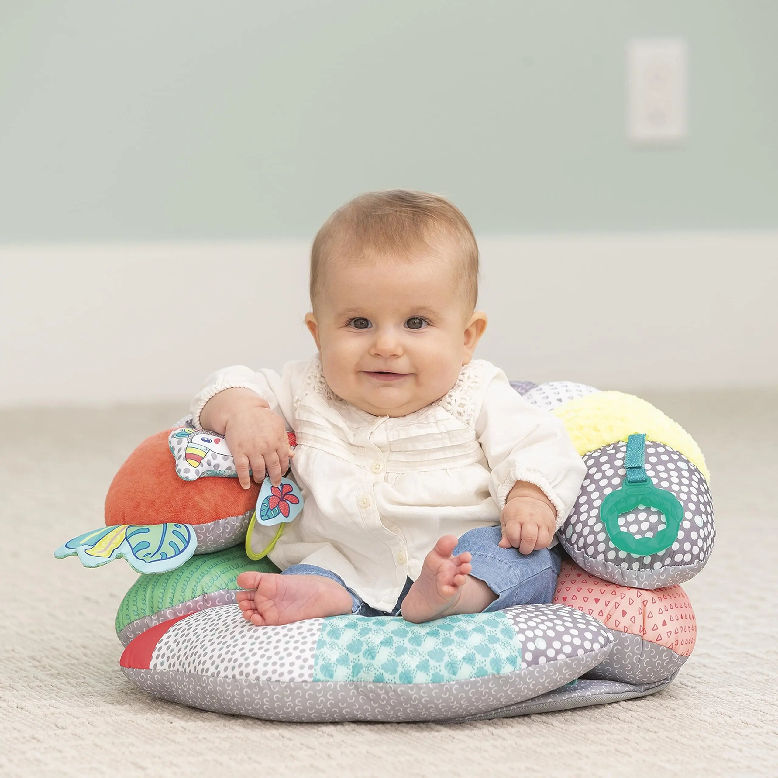 Infantino 2-in-1 Tummy Time & Seated Support, Baby Floor Seat for Tummy Time & Early Sitting, Soft, Supportive, Engaging Toys, Toucan